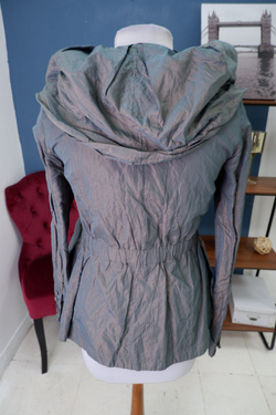 Куртка Formula E2O модная 40 размер