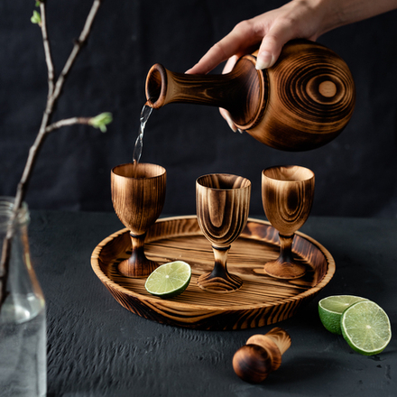 Графин с тремя рюмками на подносе RN3