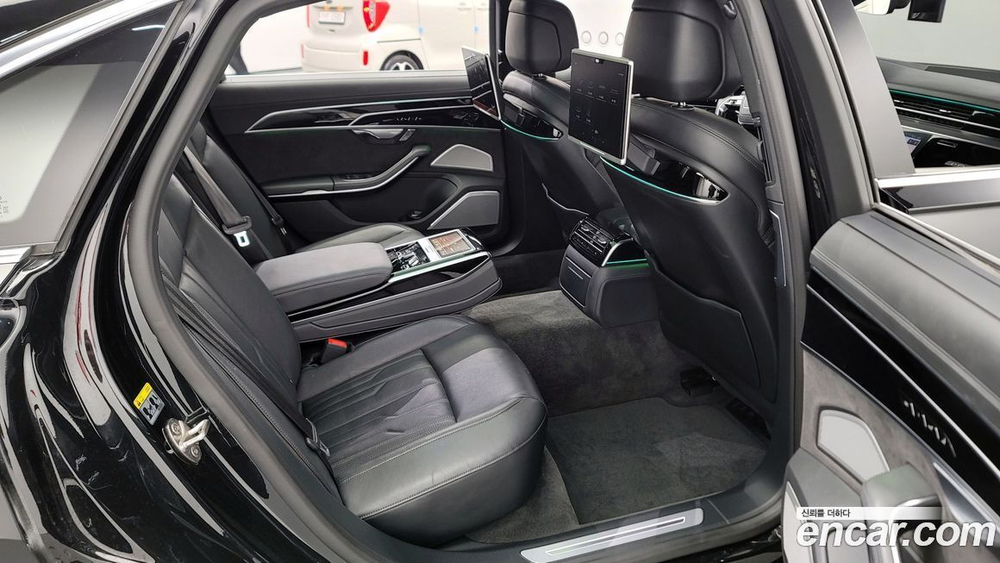 Audi A8 (D5) 55 TFSI Quattro LWB (12.2019)