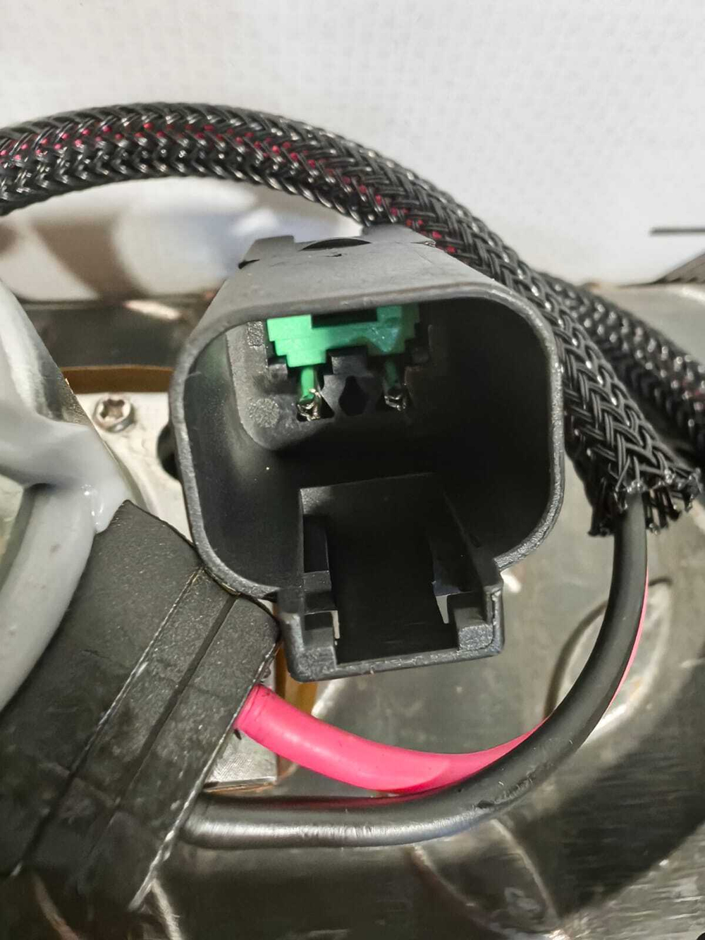 Клапан (соленоид) 702-21-57500