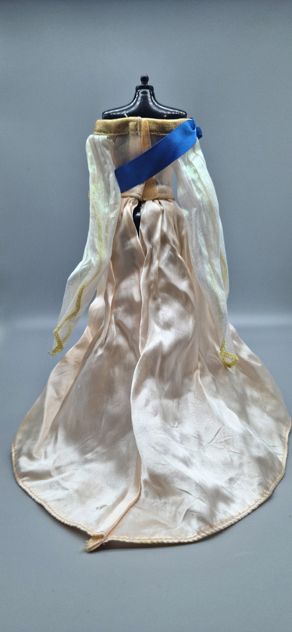 Коллекционная одежда - платье от куклы Барби "Принцесса Анастасия" 1997 года 077.