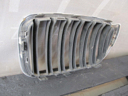 Решетка радиатора правая BMW X3 (F25) 14-17 Б/У Оригинал 51117338572