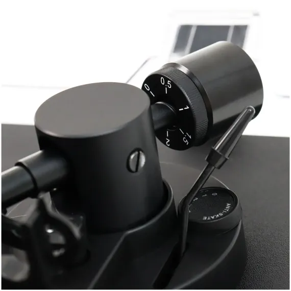 Radiotehnika LP001 Black