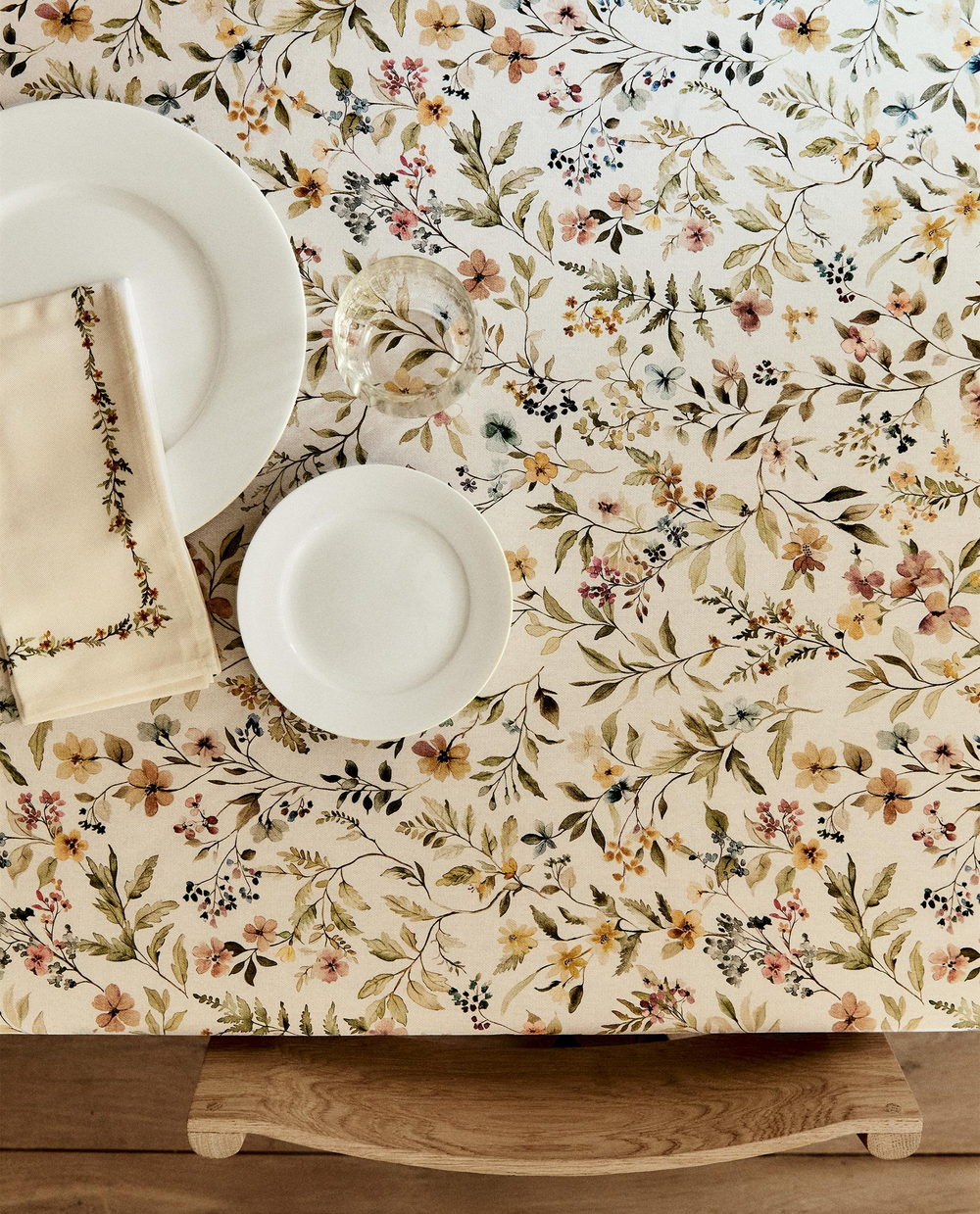 Zara Home скатерть из хлопка, цветочный мотив, 150 150 см · 5298/021