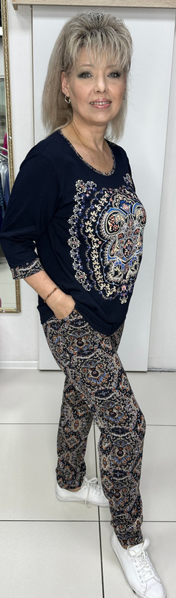 Комбинированный трикотажный костюм