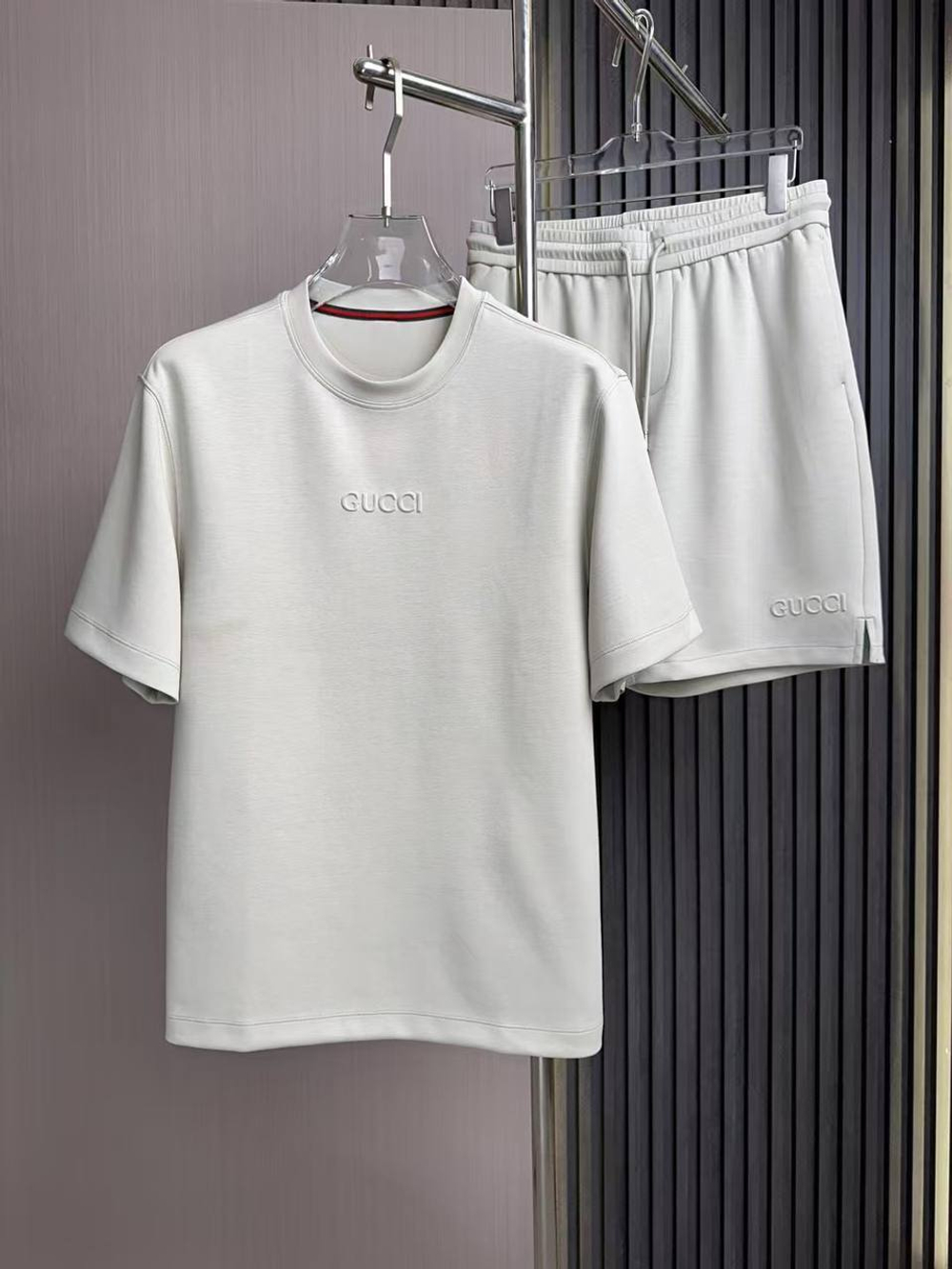 Костюм Gucci
