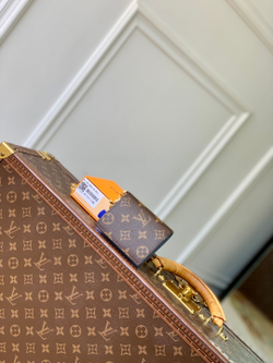 Louis Vuitton Charms Pocket Wallet