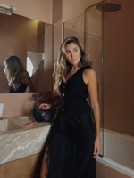 Юбка с разрезом и кружевом