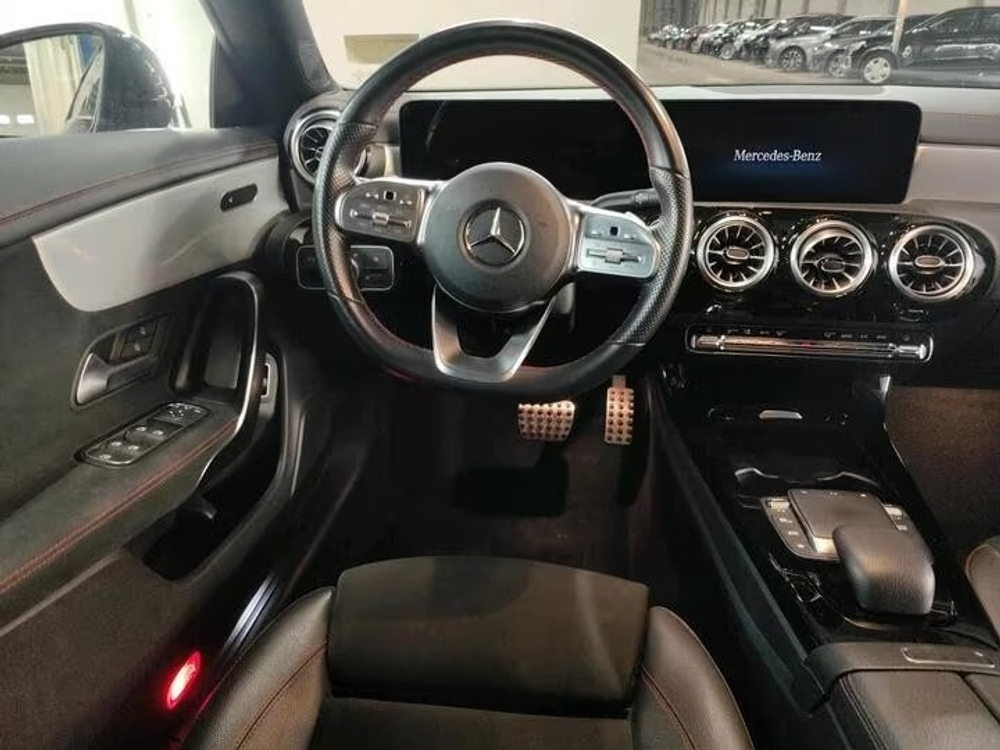 Mercedes-Benz CLA 200