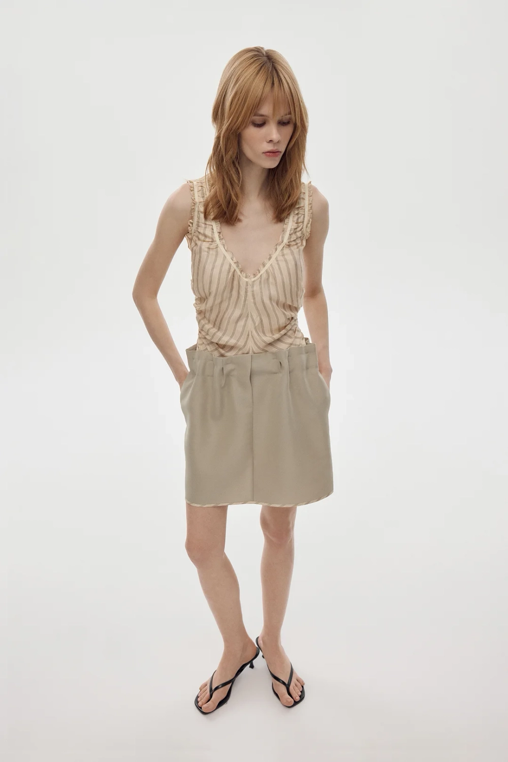 Юбка “Unfold” (проявление) из итальянской шерсти с шелком