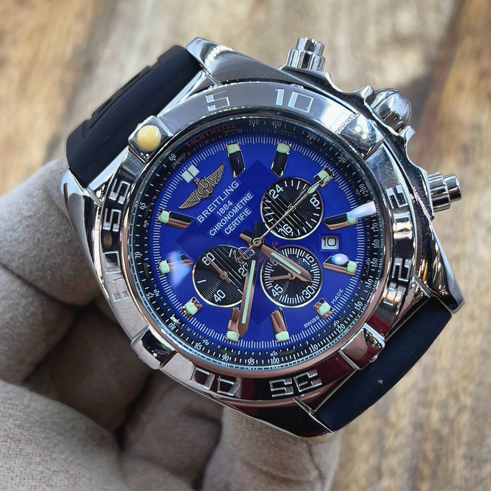 Часы Breitling
