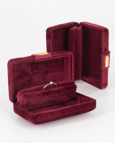 Футляр пластиковый с обтяжкой, серия "КОНСТАНЦИЯ", 85х55х30мм