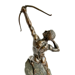 Шмидт Николаус (1883-1954). Лучник.  Бронза. Камень. Литье. Монтировка.Германия.1900 г.