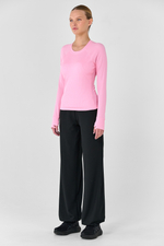 Лонгслив приталенный с чашками