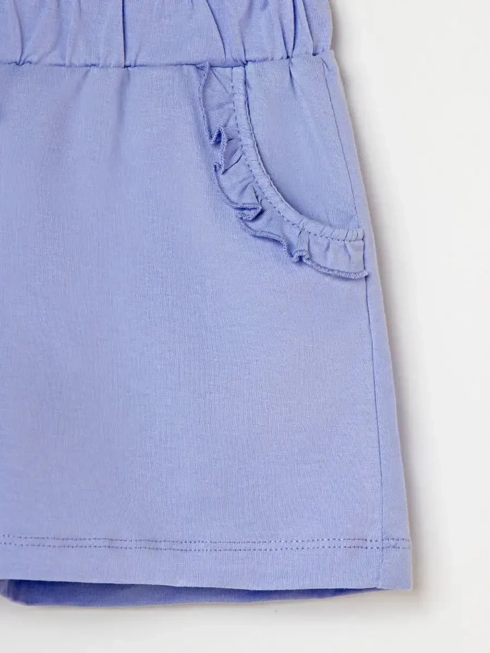 Костюм для девочки с шортами в садик