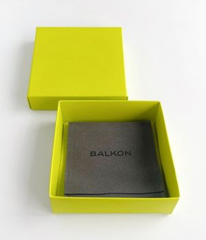 Подарочная коробка