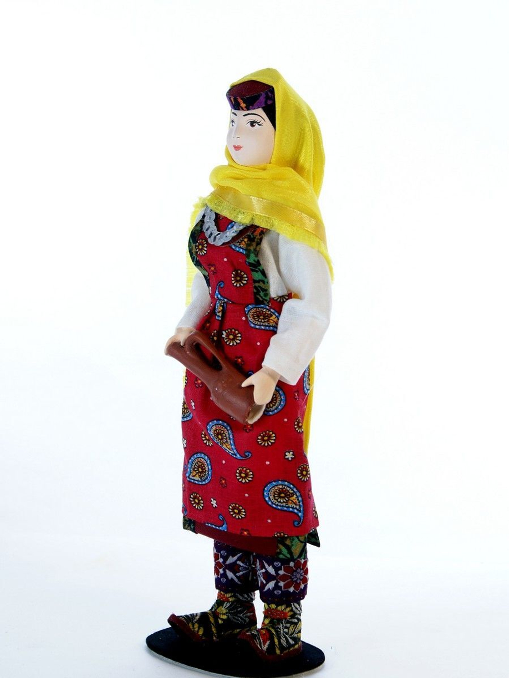 Кукла фарфоровая коллекционная Азербайджанка