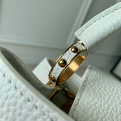 Louis Vuitton Capucines MM