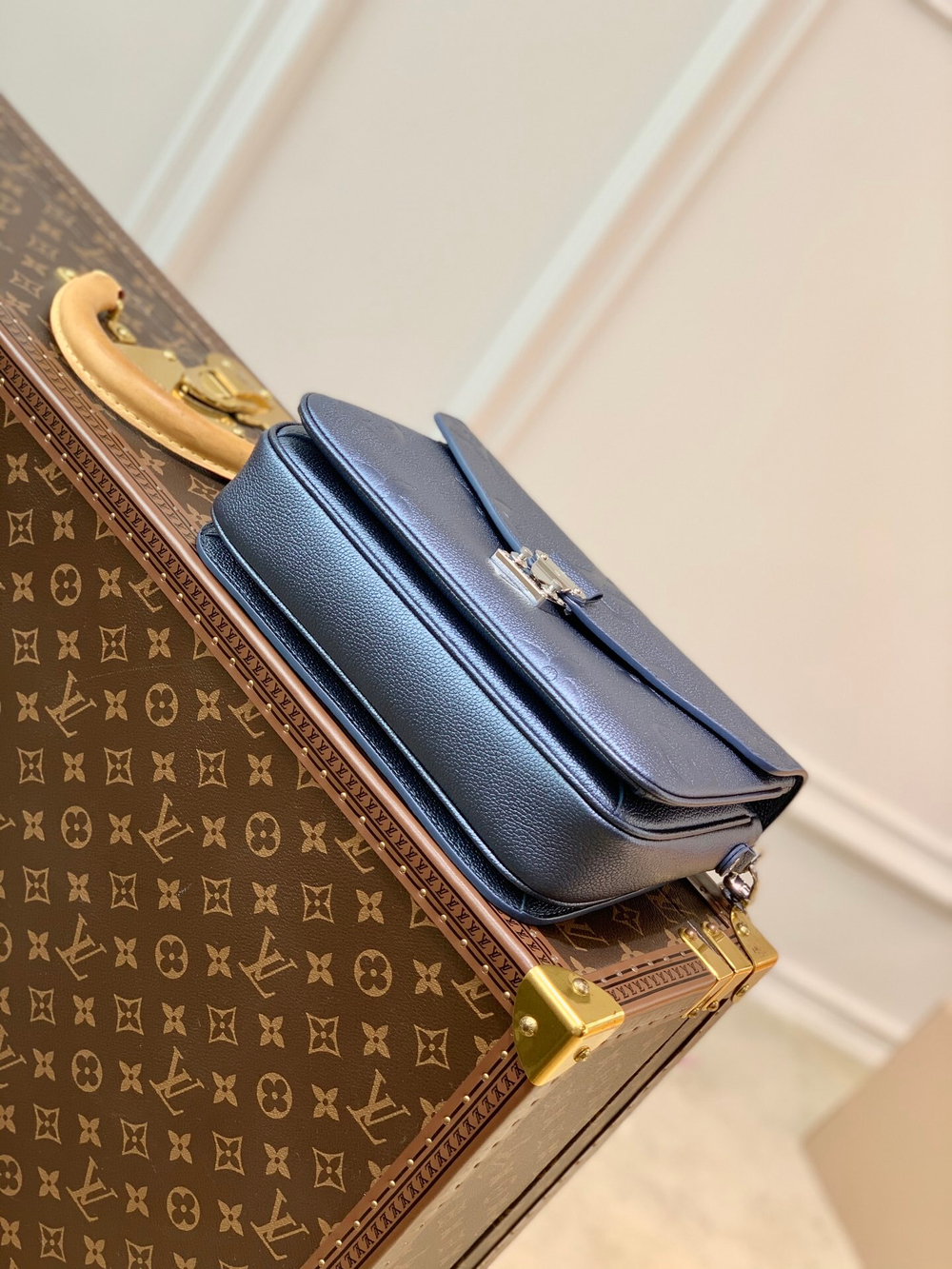 Louis Vuitton Pochette Metis