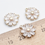 Подвеска Цветок, цвет золото+прозрачный, размер 15*12 мм, цена за 1 шт