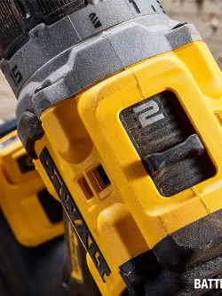 DeWalt Шуруповерт, 20 В, 0 АКБ