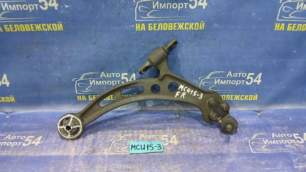 Рычаг передний правый TOYOTA HARRIER 2000