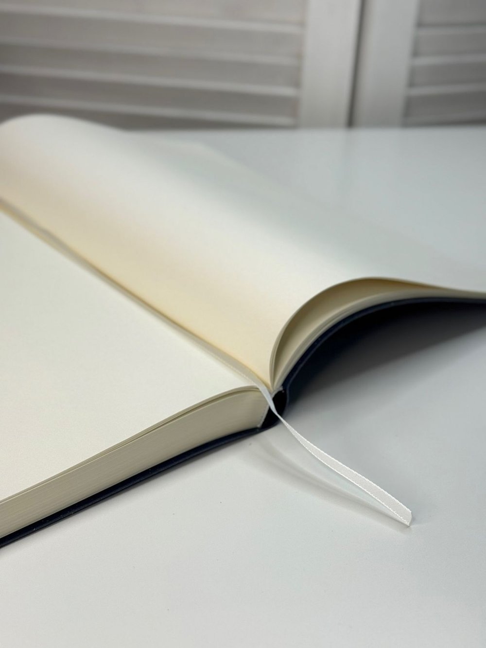 Блокнот А4 200л. (400страниц) без разлиновки Темно зеленый (К44-515A)