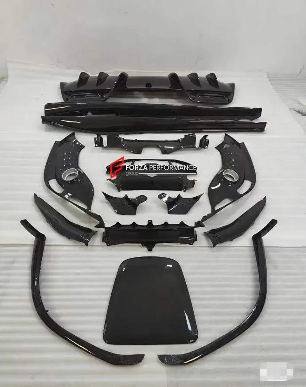 Карбоновые детали в штатном стиле для Ferrari 296 GTS GTB 2022+ Феррари