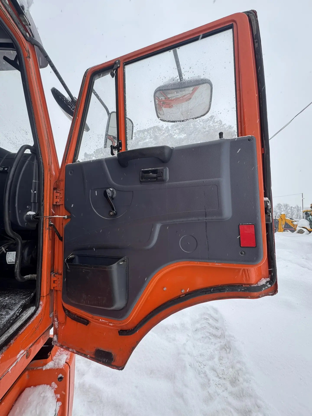 КамАЗ 6520 6x4 Самосвал 6520-26012-53 (Дизельный, 11,8 л, 400 л.с., МТ)