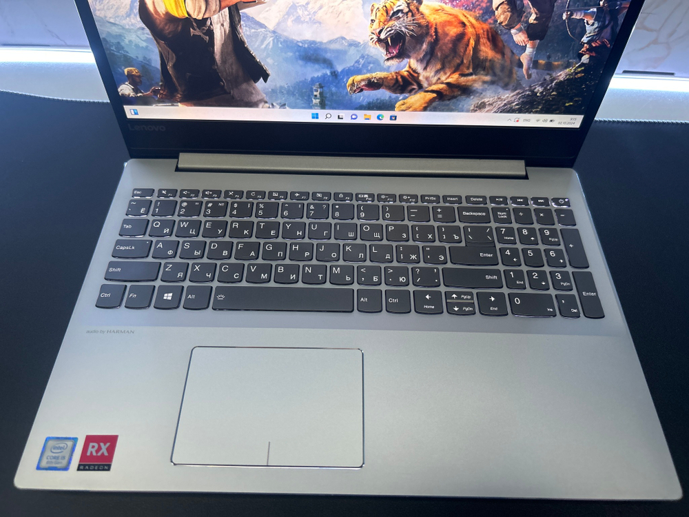 Ноутбук Lenovo 720-15IKB. Конфигурация: I5-8250U/8GB/256GB/Radeon RX550/DOS/FHD
