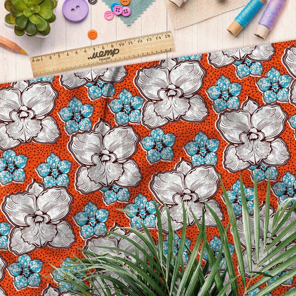 Ткань блэкаут белые цветы с голубыми