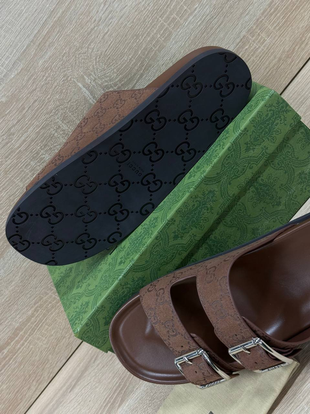 Шлепанцы Gucci