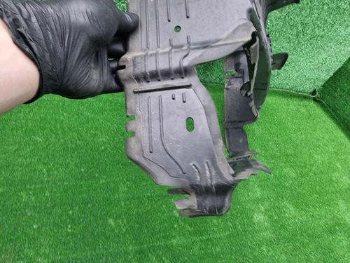 Воздуховод радиатора BMW 2er G42 (2021-н.в.)