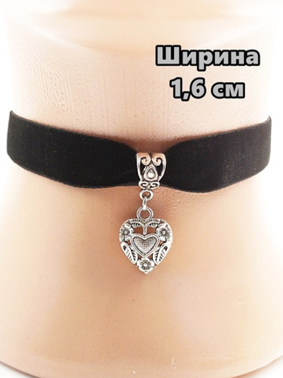 Черный велюровый чокер с подвеской "Сердце в цветах" 1,6 см.
