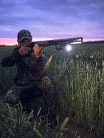 Тактический фонарь Armytek Viking Pro Magnet USB (теплый свет)