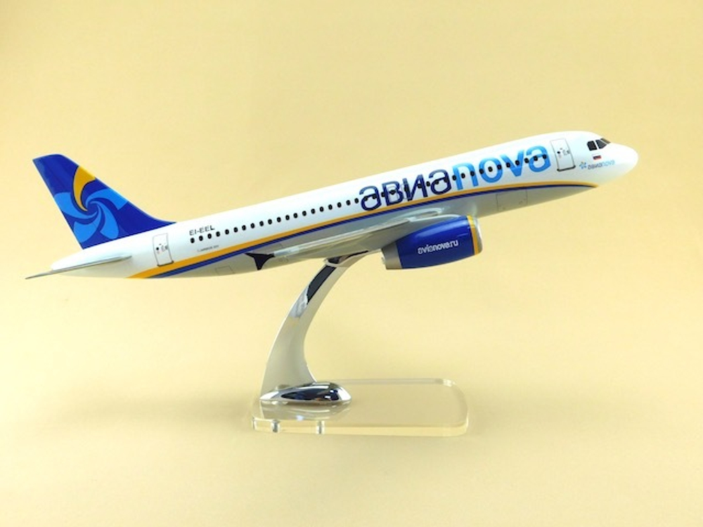 Модель самолета Airbus A320 (М1:100, Авианова)