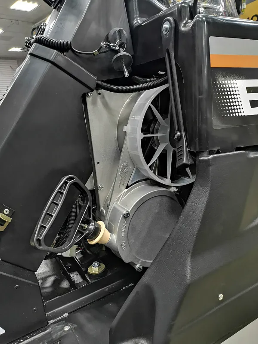 Снегоход РМ БУРАН АДЕ(ЛИДЕР) XE с эл.запуском