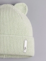 Шапка вязаная демисезонная с ушками