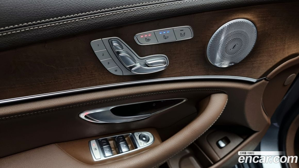 Mercedes-Benz E-Class W213 E300 4MATIC Exclusive (05.2020)