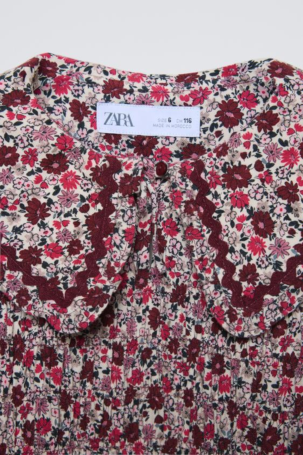 ZARA ПЛАТЬЕ ИЗ ТКАНИ С ПРИНТОМ С ЭЛАСТИЧНЫМИ ДЕТАЛЯМИ, ЦВЕТ БУРГУНДСКОГО ВИНА