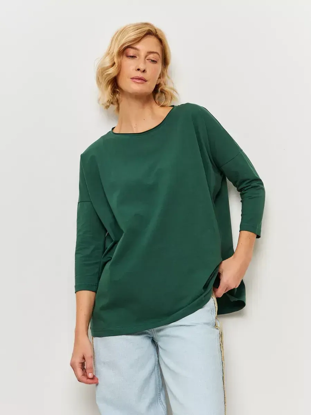 Лонгслив оверсайз с рукавом 3/4