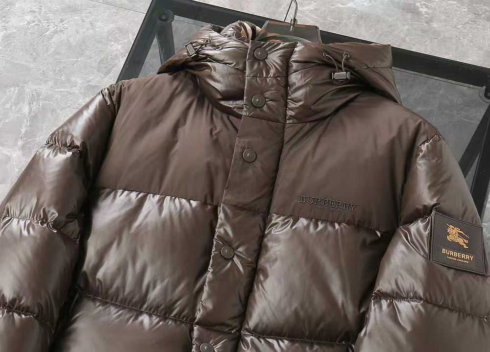 Пуховик Burberry