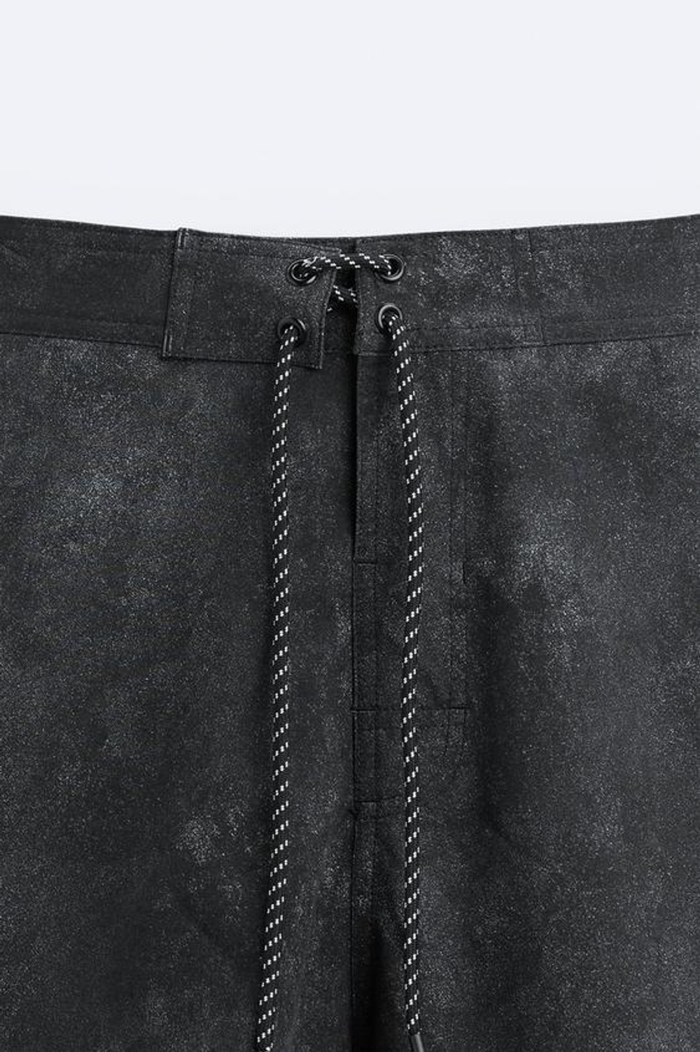 ZARA ДЛИННЫЕ ПЛАВКИ С ПРИНТОМ В ВИДЕ БРЫЗГ, ЧЕРНЫЙ