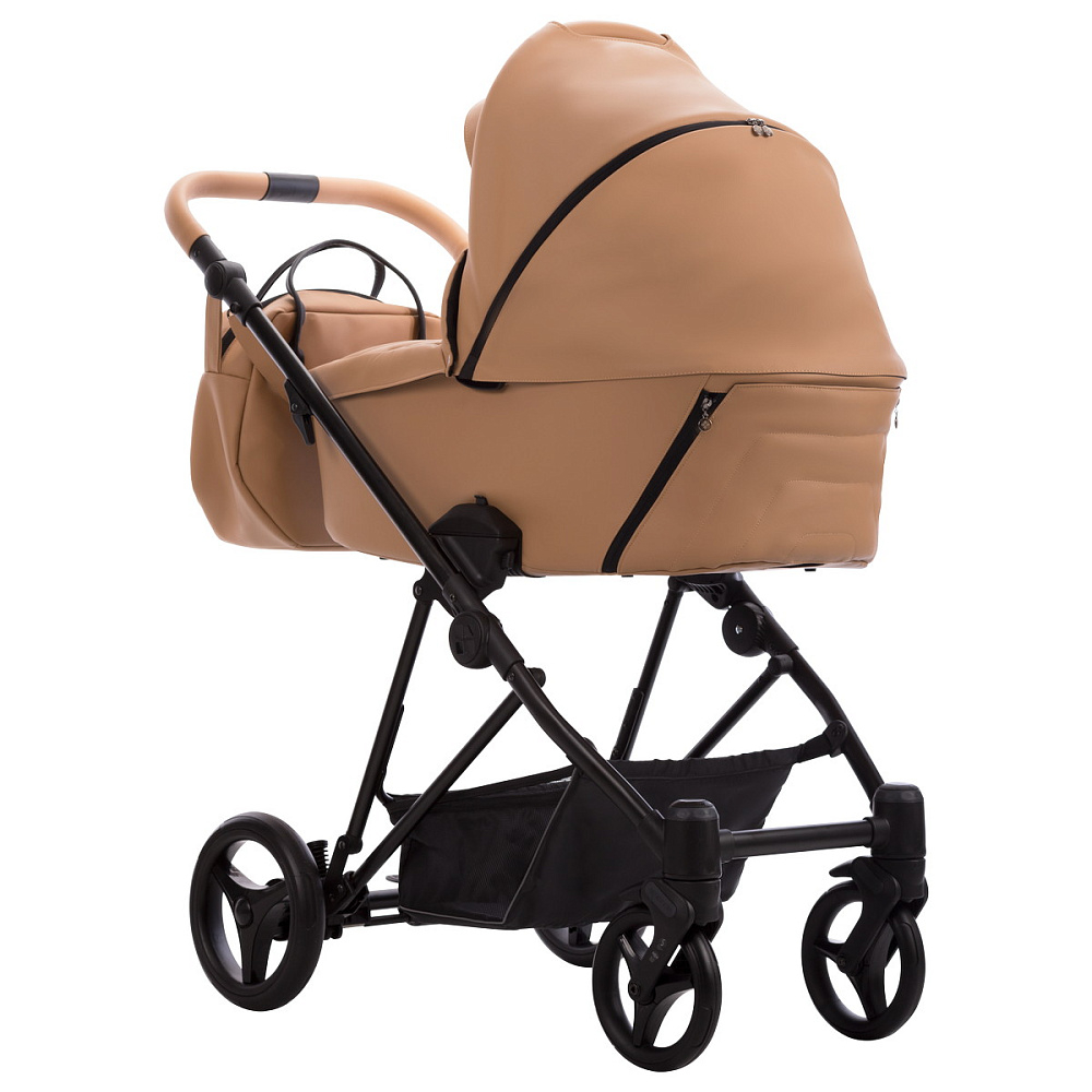 Детская коляска Bebetto Yoddi Pro 3 в 1 с автокреслом Avionaut Cosmo 03 рыжая кожа