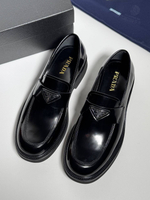 Лоферы Prada