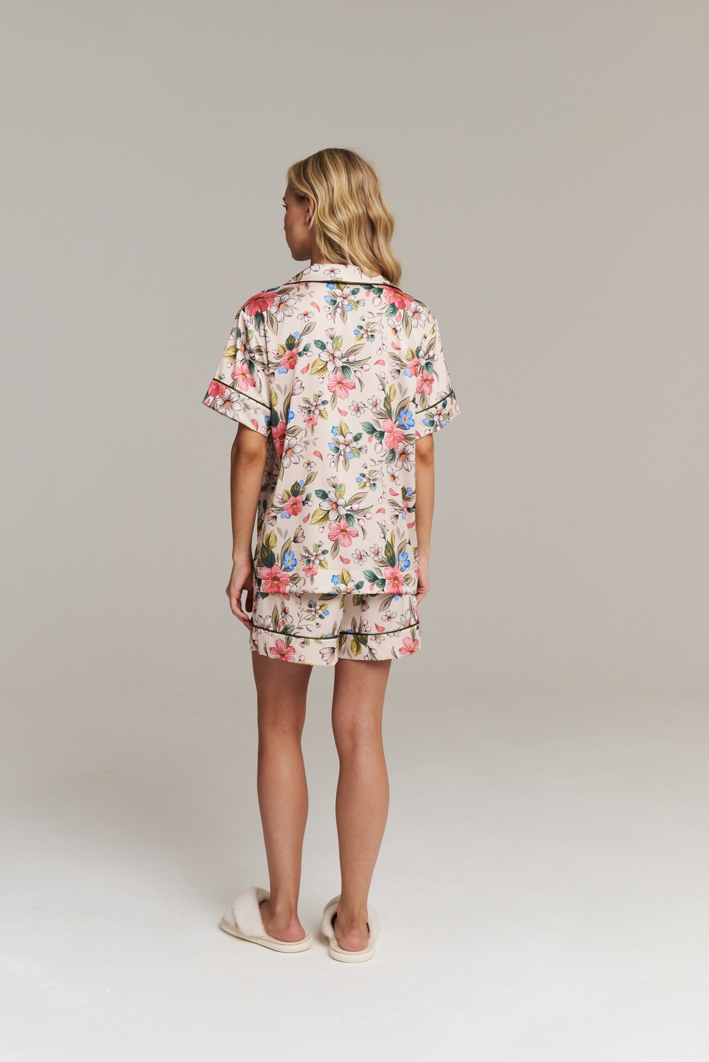 Пижамные шорты из шелка