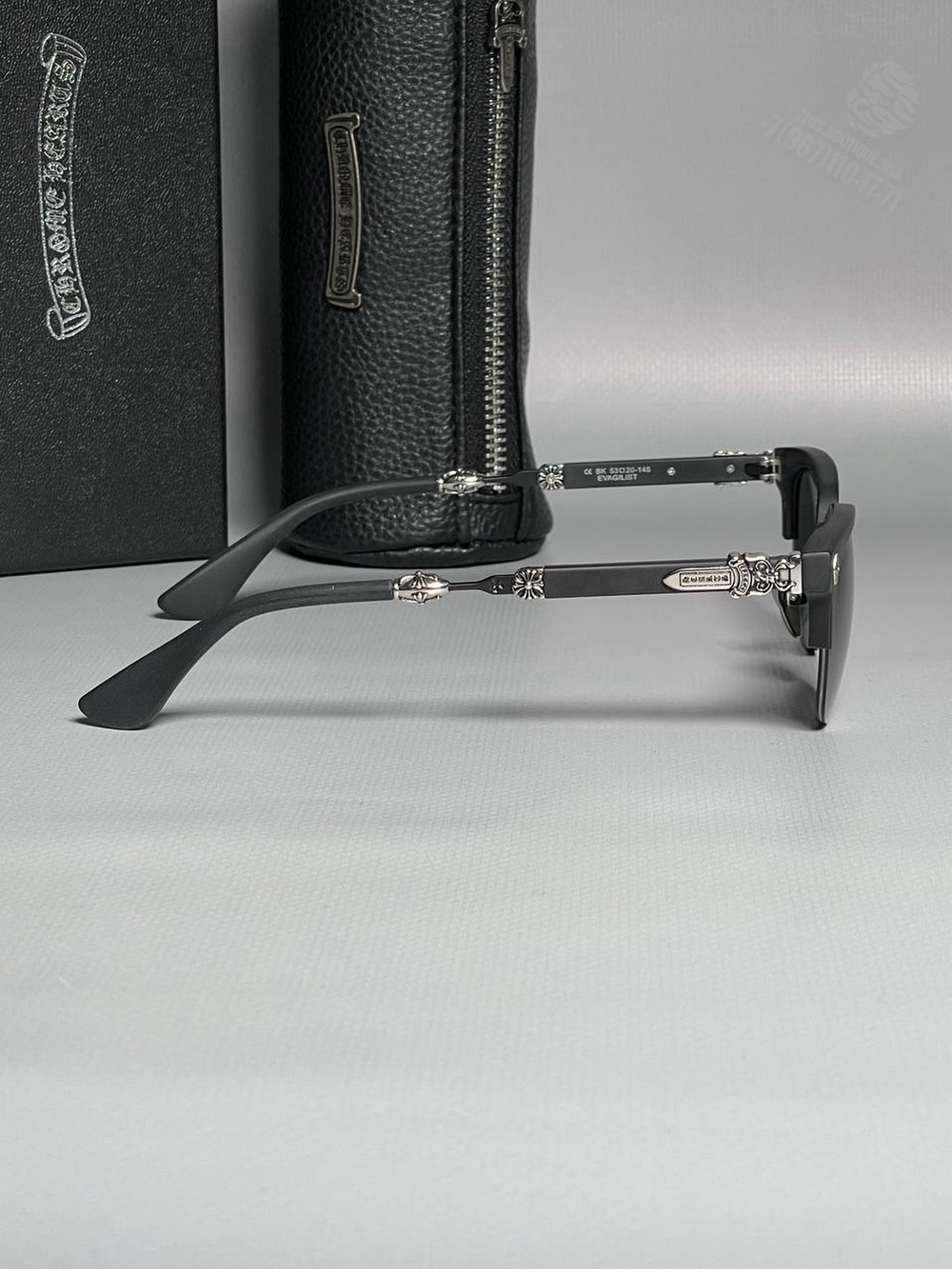 Солнечные очки Chrome Hearts