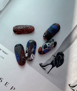 принт на нрогтях