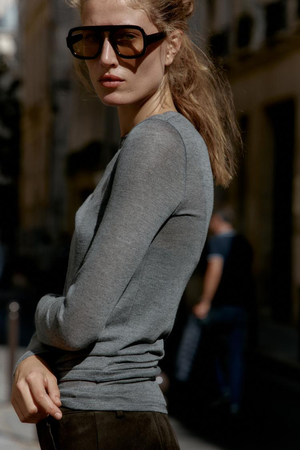 ZARA ФУТБОЛКА С ДВОЙНЫМ ЭФФЕКТОМ ИЗ МЯГКОЙ ТКАНИ, СЕРЫЙ МЕЛАНЖ