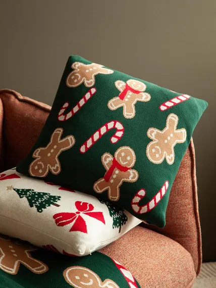 Подушка вязаная с новогодним рисунком gingerman из коллекции new year essential, 45x45 см